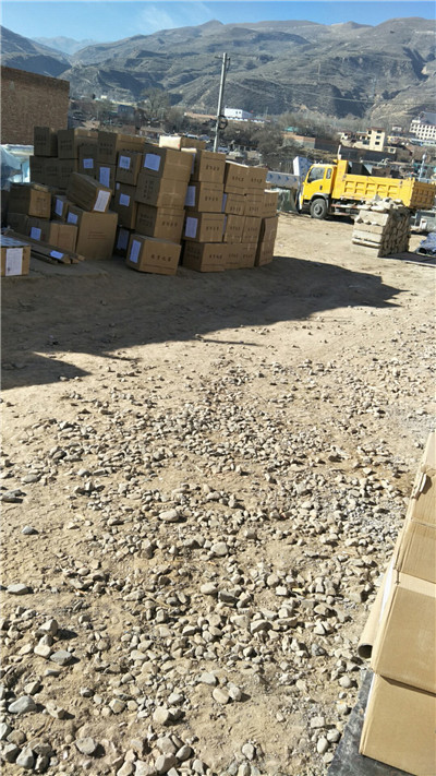 青海學校體育器材以及教學儀器分貨現場 青海學校體育器材以及教學儀器分貨現場