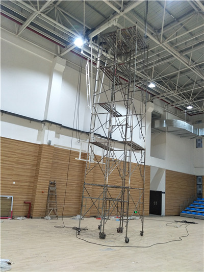 廣西安裝懸掛式電動籃球架 廣西安裝懸掛式電動籃球架