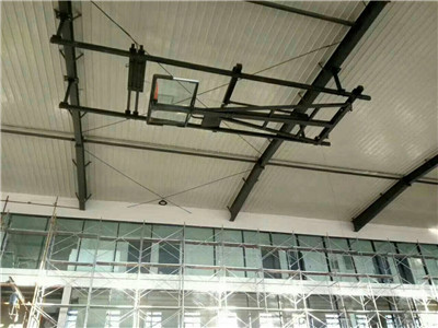 高端電動懸掛式籃球架安裝完成案例