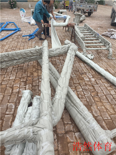 新疆戶外健身路徑打包裝車發走 新疆戶外健身路徑打包裝車發走