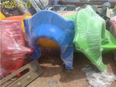 陜西省西安市客戶的幼兒園兒童滑梯安排發貨 陜西省西安市客戶的幼兒園兒童滑梯安排發貨